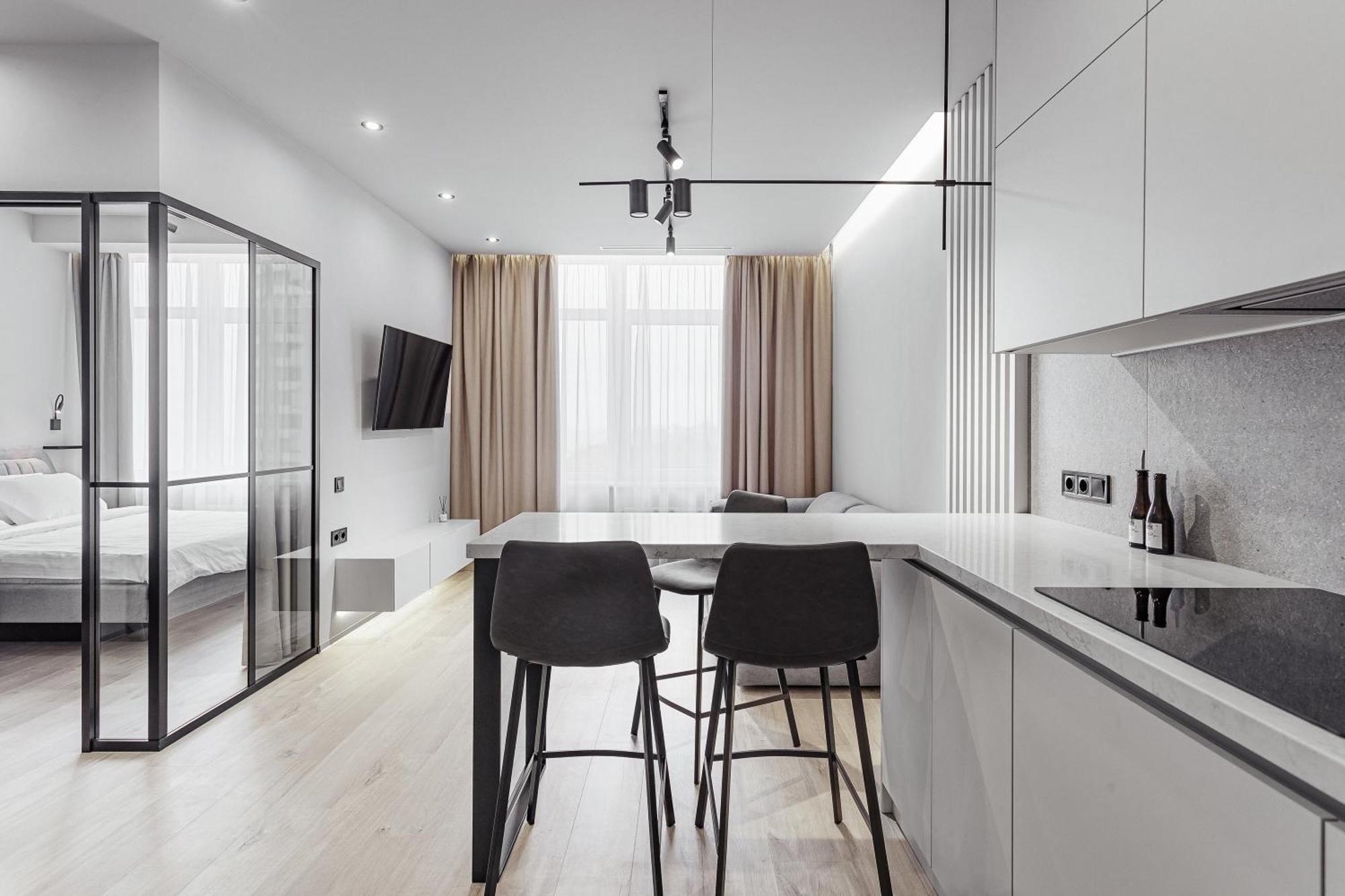 Sea & Sky Apartments Odesa Room photo